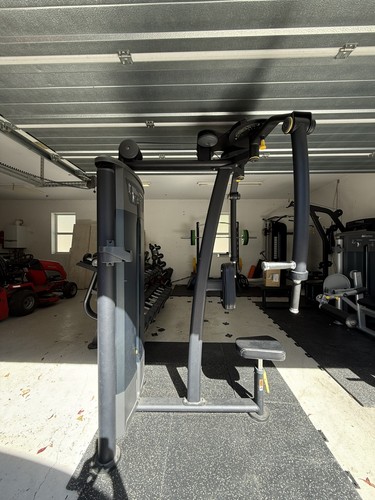 Impulse pec fly rear - pec,
